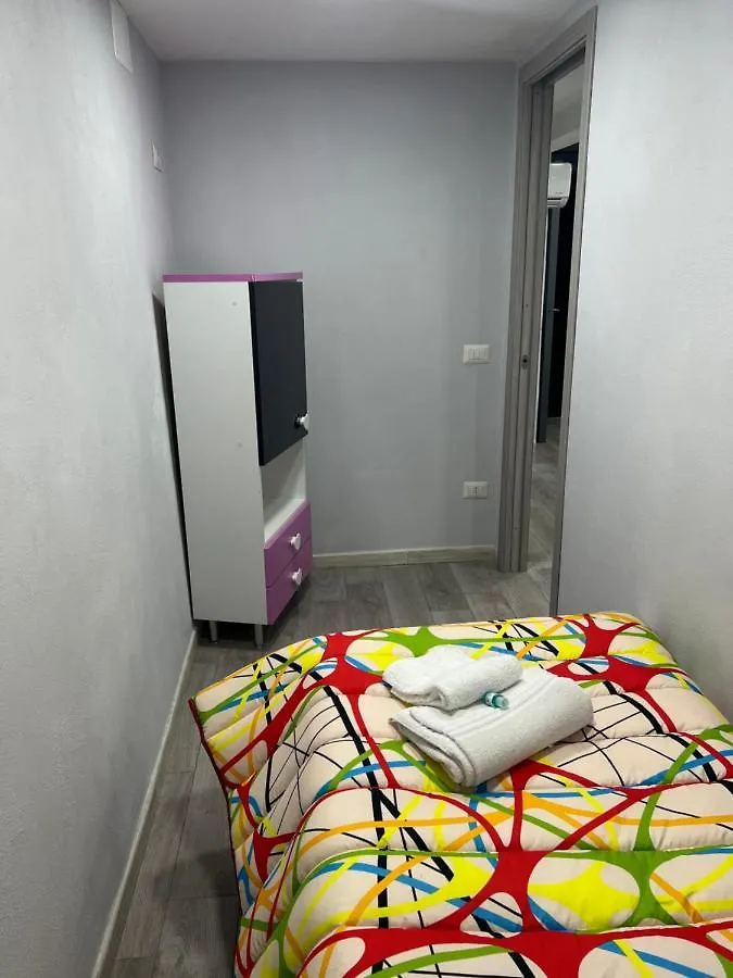 Appartamento House Montesanto Napoli 0*,  Italia