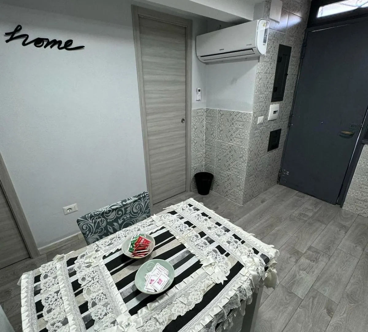 House Montesanto Apartment Naples Italy